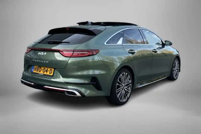 Kia Proceed (2025) thumbnail 2
