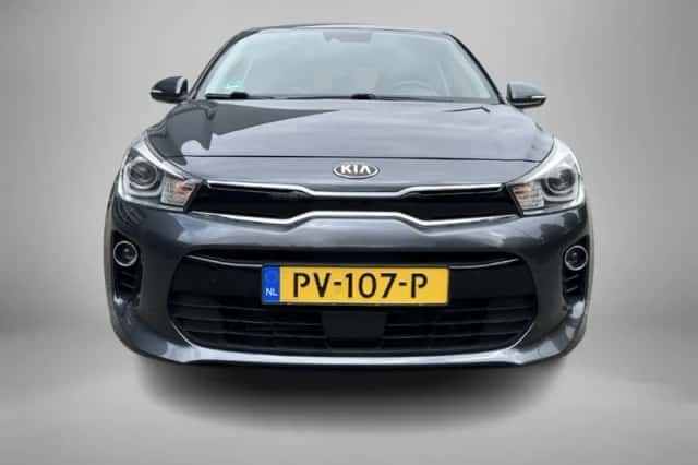 Kia Rio (2017) thumbnail 5