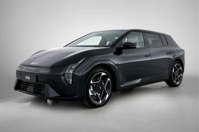 Kia EV4 (2026) thumbnail 1