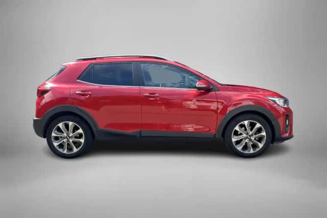 Kia Stonic (2019) thumbnail 3