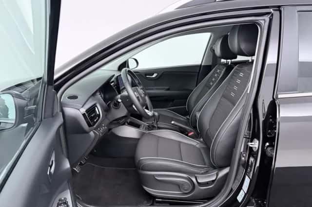 Kia Stonic (2024) thumbnail 4