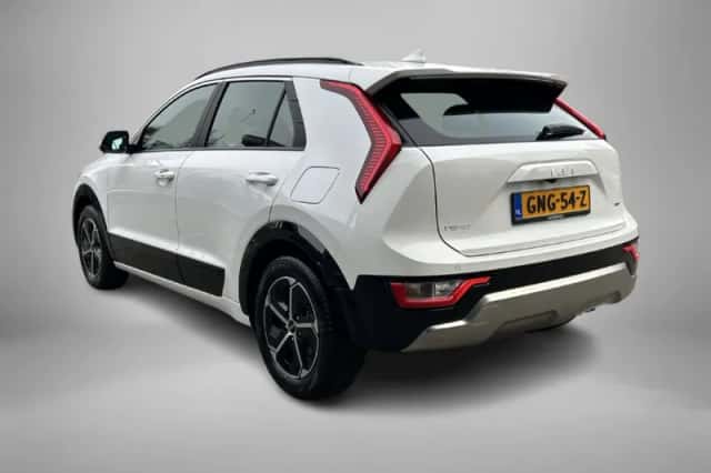 Kia Niro (2024) thumbnail 3