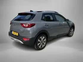 Kia Stonic (2020) thumbnail 3