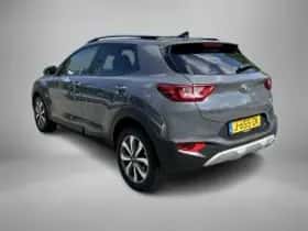 Kia Stonic (2020) thumbnail 5