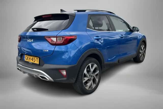 Kia Stonic (2024) thumbnail 2