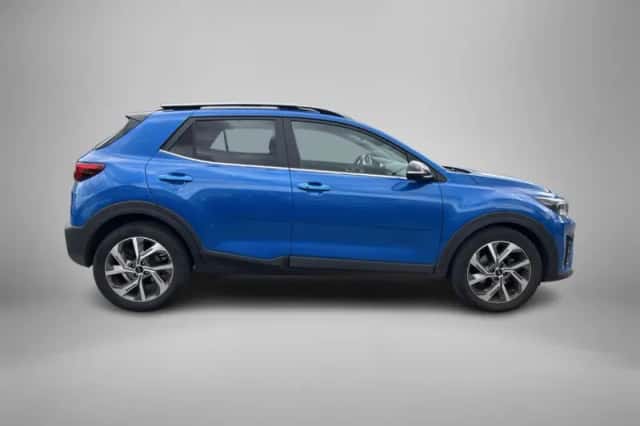 Kia Stonic (2024) thumbnail 3