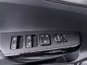 Kia Picanto (2021) thumbnail 4