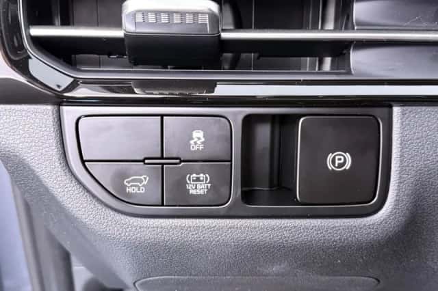 Kia Sportage (2026) thumbnail 5