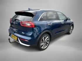 Kia Niro (2016) thumbnail 6