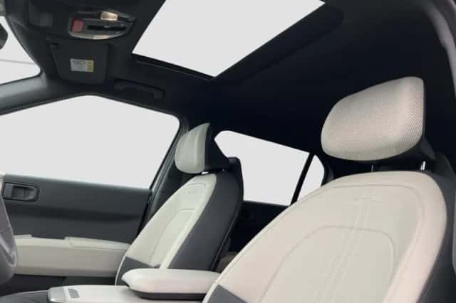 Kia EV3 (2025) thumbnail 4