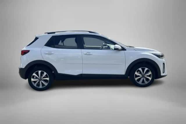 Kia Stonic (2025) thumbnail 3