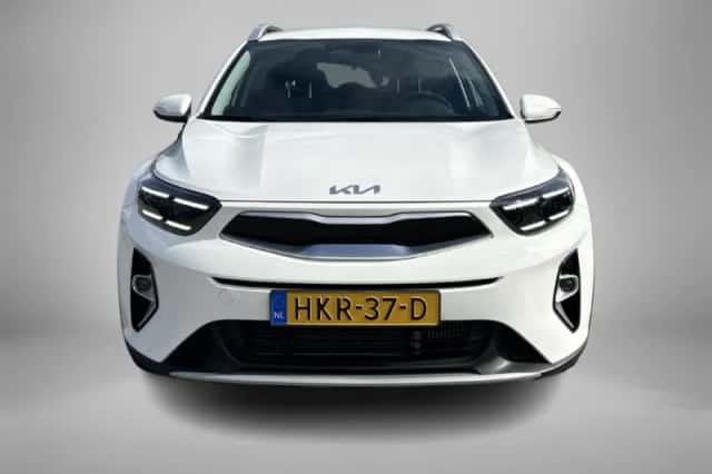 Kia Stonic (2025) thumbnail 5