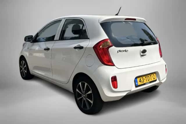 Kia Picanto (2012) thumbnail 4