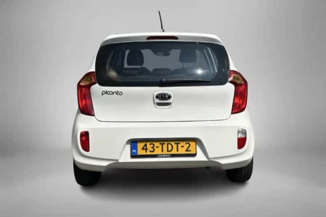 Kia Picanto (2012) thumbnail 6
