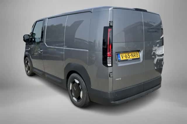 Kia PV5 (2025) thumbnail 4