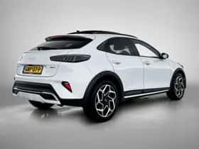 Kia XCeed (2024) thumbnail 2
