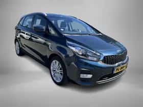 Kia Carens (2017) thumbnail 7