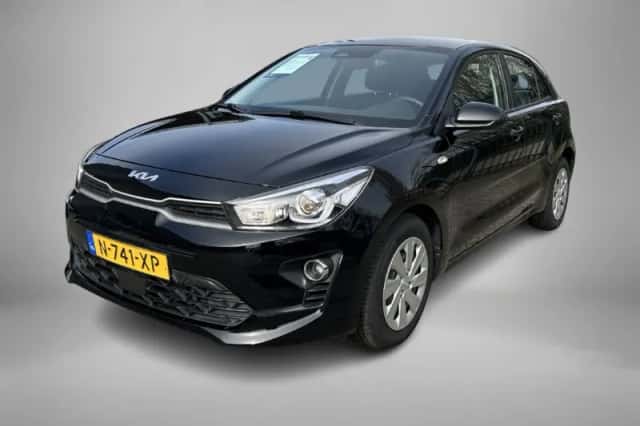 Kia Rio (2022) thumbnail 1