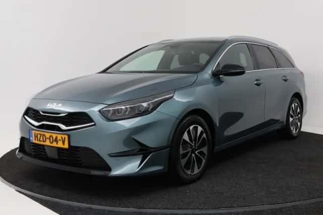 Kia Ceed_Sportswagon (2025) thumbnail 1