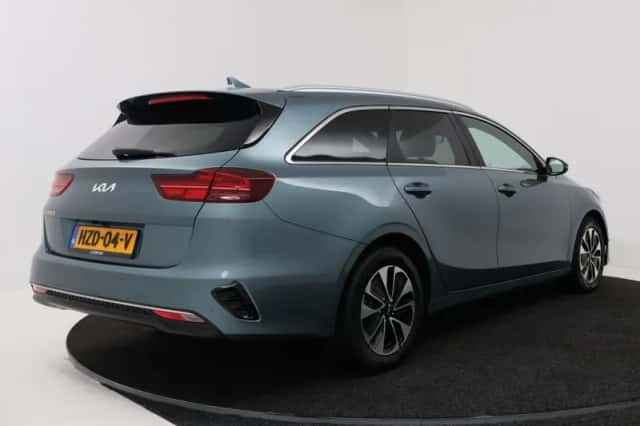 Kia Ceed_Sportswagon (2025) thumbnail 2