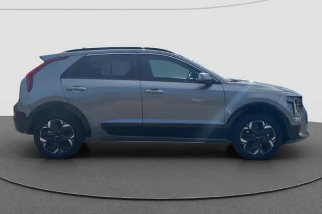 Kia Niro_EV (2025) thumbnail 3