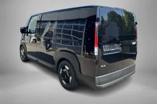 Kia PV5 (2026) thumbnail 4