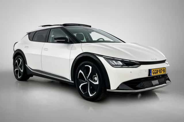 Kia EV6 (2024) thumbnail 3