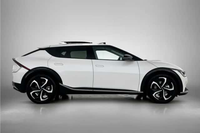 Kia EV6 (2024) thumbnail 4