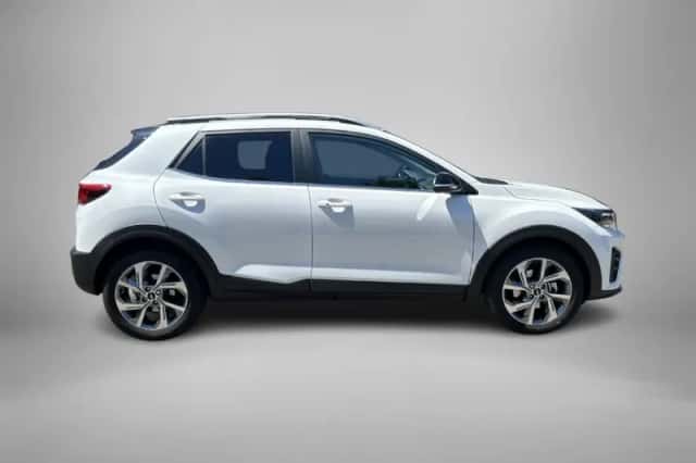 Kia Stonic (2025) thumbnail 3