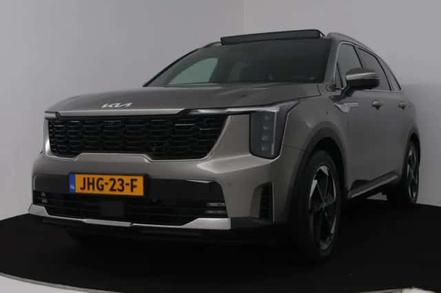 Kia Sorento (2025) thumbnail 1