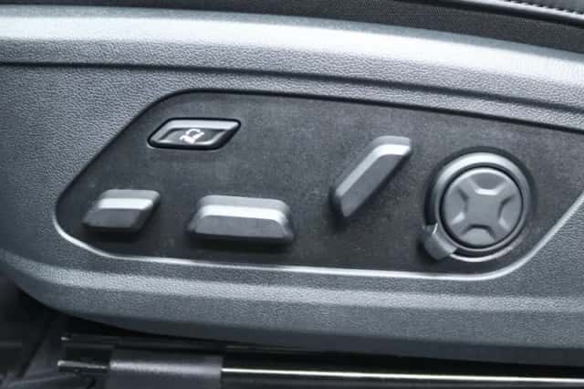 Kia Sorento (2025) thumbnail 4