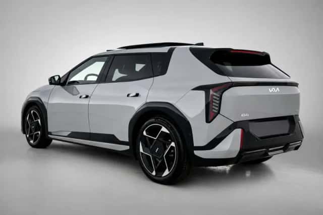 Kia EV4 (2026) thumbnail 4