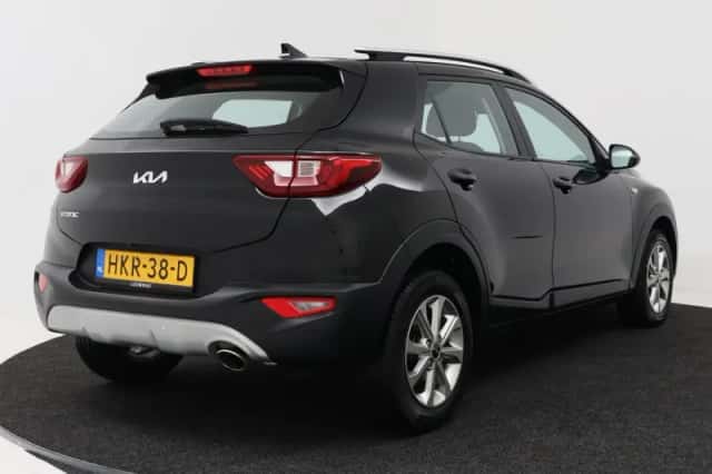 Kia Stonic (2025) thumbnail 2