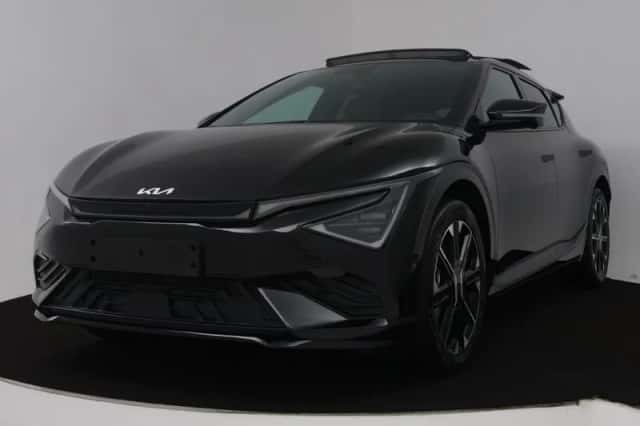 Kia EV6 (2025) thumbnail 1