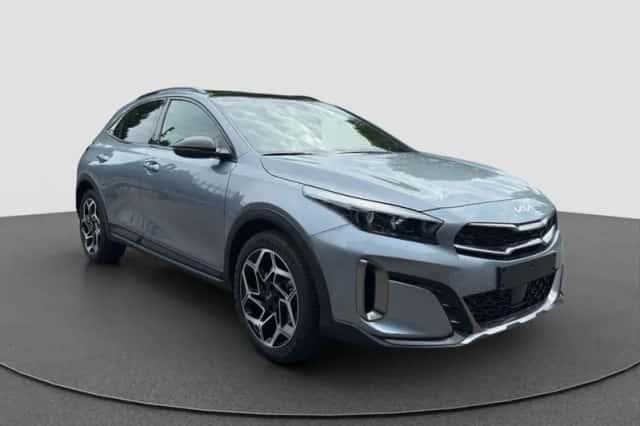 Kia XCeed (2025) thumbnail 4