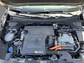 Kia Niro (2016) thumbnail 19