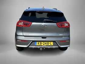 Kia Niro (2016) thumbnail 6