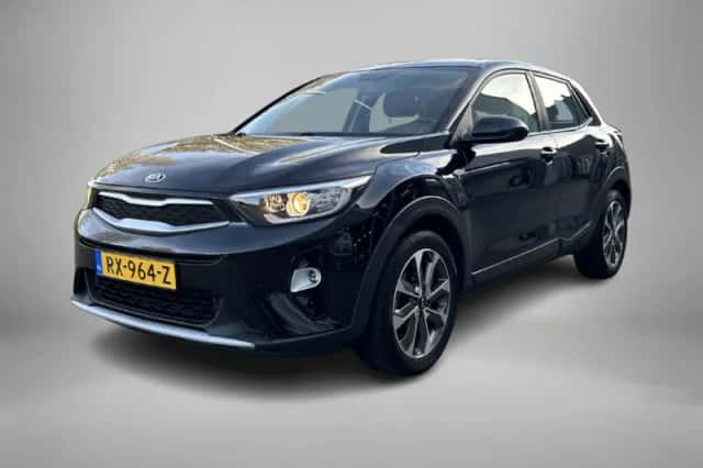 Kia Stonic (2018) thumbnail 1