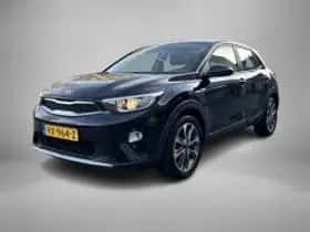 Kia Stonic (2018) thumbnail 2