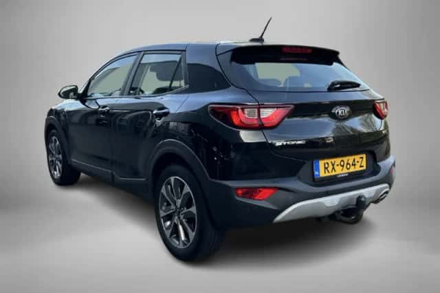Kia Stonic (2018) thumbnail 3