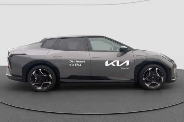 Kia EV4 (2025) thumbnail 4