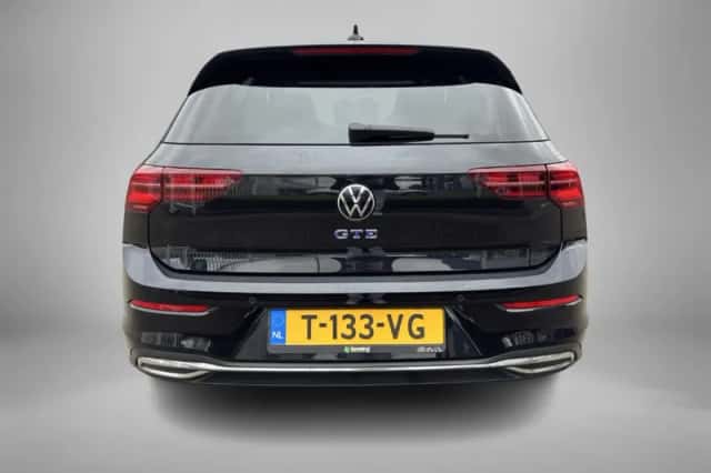 Volkswagen Golf (2021) thumbnail 6