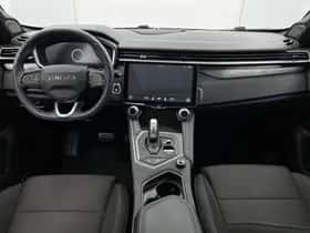 Lynk & Co 01 (2024) thumbnail 5