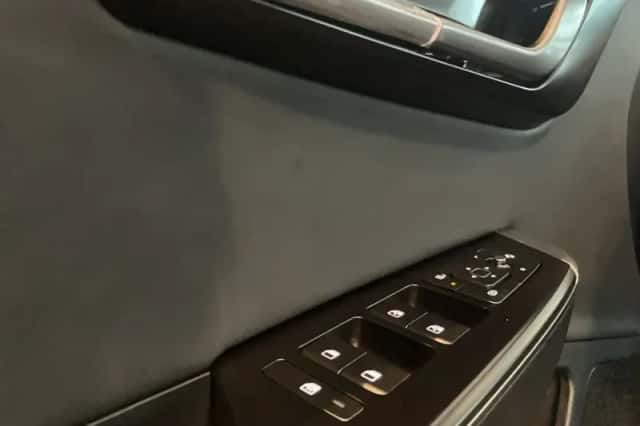 Kia EV6 (2025) thumbnail 6