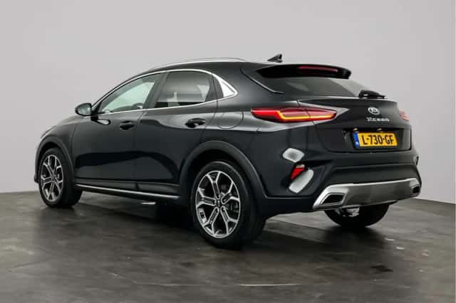 Kia XCeed (2021) thumbnail 3