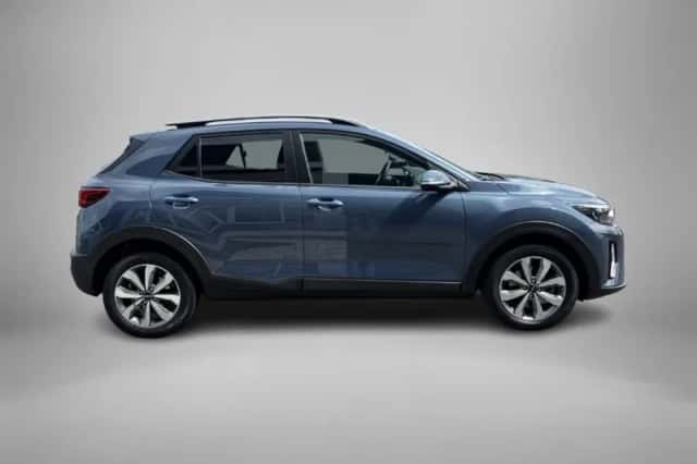 Kia Stonic (2025) thumbnail 4
