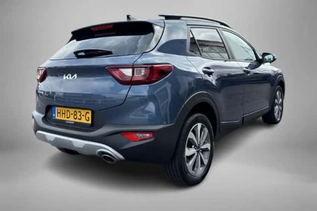 Kia Stonic (2025) thumbnail 5