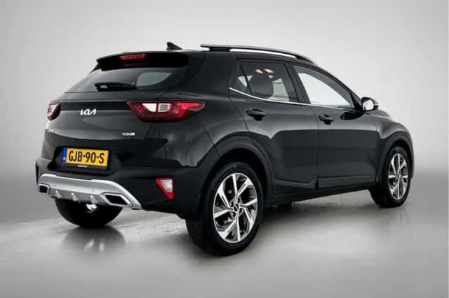 Kia Stonic (2024) thumbnail 2
