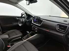 Kia Stonic (2024) thumbnail 6