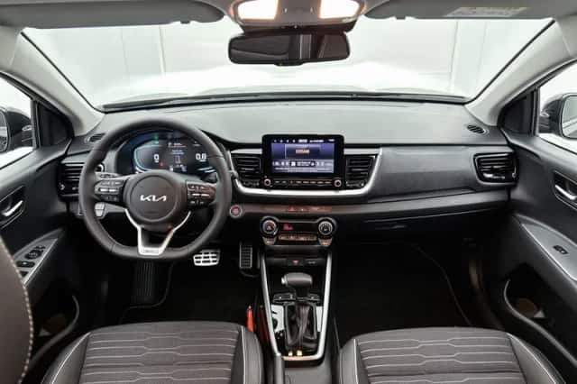Kia Stonic (2025) thumbnail 6